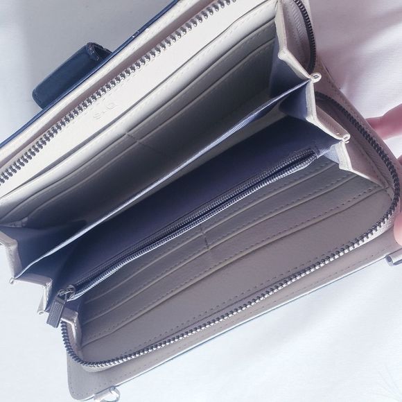 SQ Dona Smartphone Contenial Zip Wallet - Picture 10 of 13